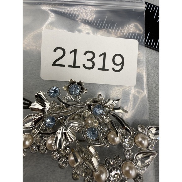 Vintage Brooch Lot Of 2 Rhinestone Faux Pearl Silver Tone - Picture 8 of 8
